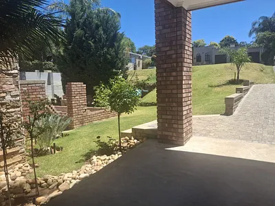 2 Bedroom House For Sale in Malmesbury - 44b3.webp