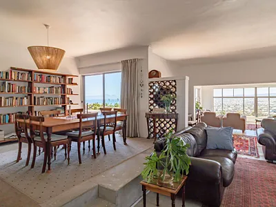 4 Bedroom House For Sale in Gordons Bay - hiBH.webp