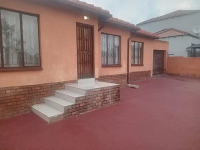 3 Bedroom House For Sale in Pretoria - w6vP.webp