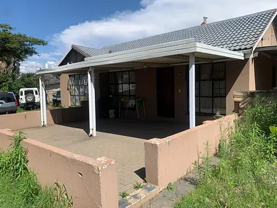 2 Bedroom House To Rent in Randburg - S7nw.webp