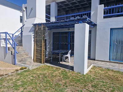 2 Bedroom House To Rent in Langebaan - CWgu.webp