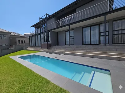 4 Bedroom Townhouse For Sale in Nelspruit - la0E.webp
