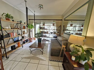 1 Bedroom Apartment For Sale in Sandton - 3fzx.webp