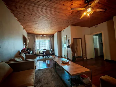 3 Bedroom House For Sale in Benoni - yW2b.webp