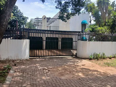 5 Bedroom House For Sale in Pretoria - iY3H.webp