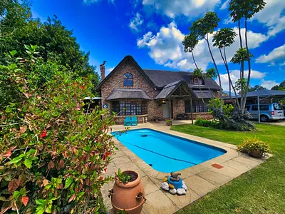 4 Bedroom House For Sale in George - QpEV.webp