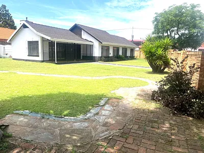 3 Bedroom House For Sale in Johannesburg - fAht.webp