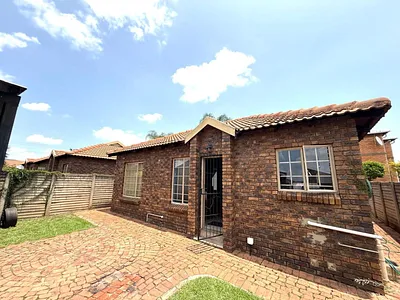 2 Bedroom House To Rent in Pretoria - OHW6.webp