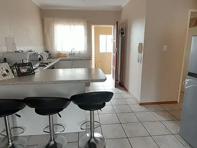 2 Bedroom Apartment For Sale in Krugersdorp - img
