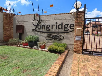 2 Bedroom Townhouse For Sale in Centurion - img