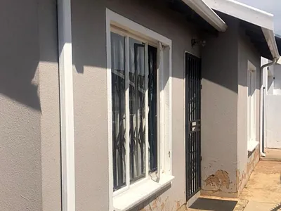 2 Bedroom House For Sale in Pretoria - img