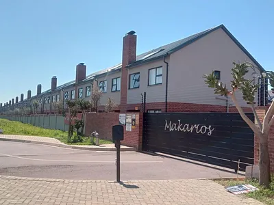 3 Bedroom Townhouse For Sale in Akasia - FNhZ.webp