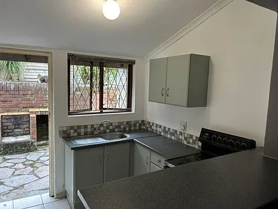 1 Bedroom Apartment To Rent in Durban - kNto.webp