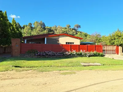 3 Bedroom House For Sale in Senekal - 8InI.webp