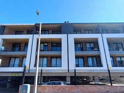 2 Bedroom Apartment For Sale in Mossel Bay - dhC4.webp