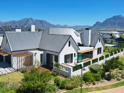 4 Bedroom House For Sale in Pearl Valley Golf Estate, Paarl - jTgI.webp