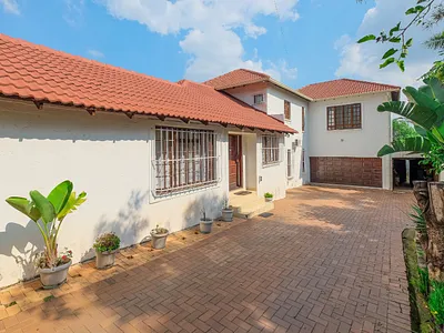 8 Bedroom House For Sale in Sandton - img
