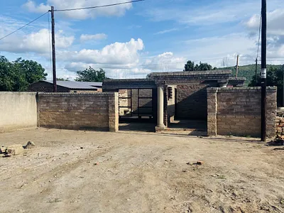 2 Bedroom House For Sale in Tzaneen - 5Ijd.webp