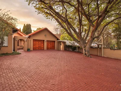 5 Bedroom House For Sale in Randburg - img