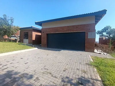 3 Bedroom House For Sale in Sonheuwel, Nelspruit - ZX1n.webp