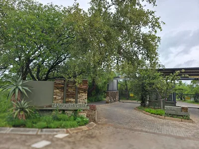2 Bedroom House For Sale in Hoedspruit - 1Mcx.webp
