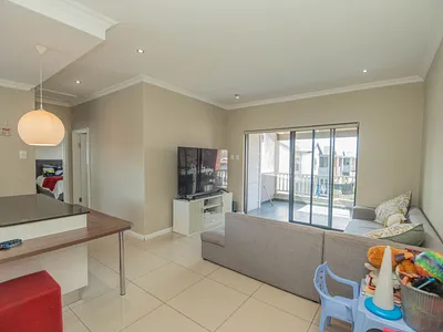 2 Bedroom Apartment To Rent in Port Elizabeth - 4yiN.webp
