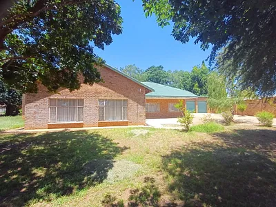 5 Bedroom House For Sale in Makwassie - lxHd.webp