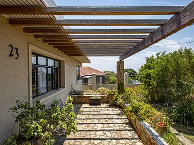 3 Bedroom House For Sale in Port Elizabeth - b5Vk.webp