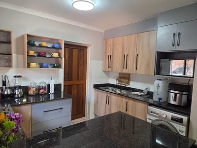2 Bedroom Townhouse For Sale in Polokwane - VcGP.webp