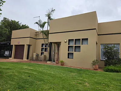 3 Bedroom House For Sale in Polokwane - sAr8.webp