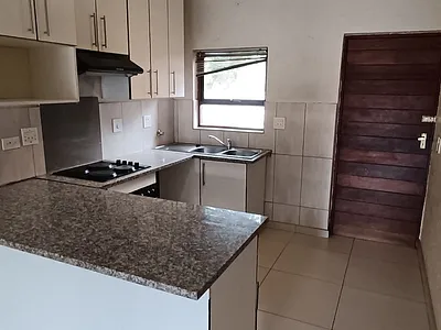 2 Bedroom Apartment For Sale in Sandton - jbOB.webp