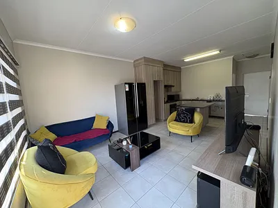 2 Bedroom Apartment For Sale in Roodepoort - iN4K.webp