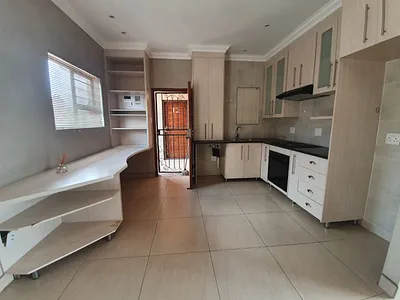 1 Bedroom Apartment For Sale in Potchefstroom - CoIR.webp