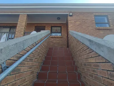 2 Bedroom Townhouse For Sale in Kraaifontein - JKgB.webp