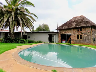 4 Bedroom House For Sale in Ventersdorp - CWFO.webp