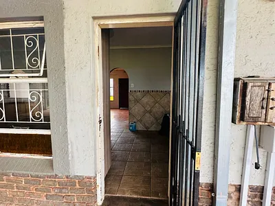 3 Bedroom House To Rent in Pretoria - 0p4k.webp