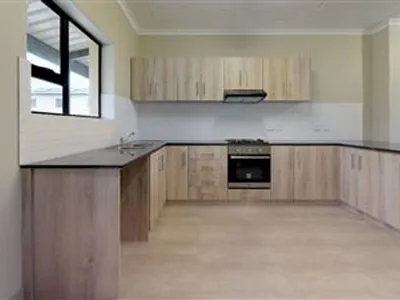 2 Bedroom Apartment To Rent in Paarl - img