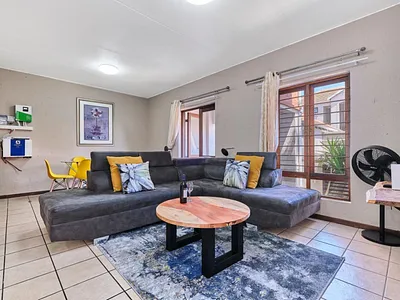 2 Bedroom Apartment To Rent in Sandton - img