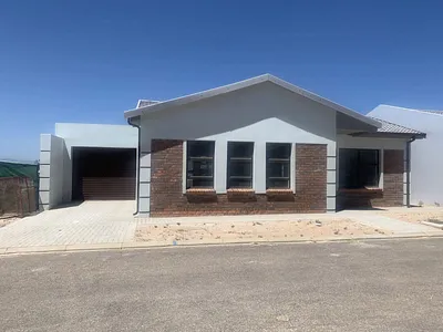 3 Bedroom House To Rent in Albertinia - qfk9.webp