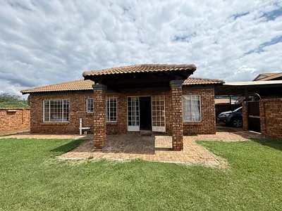 3 Bedroom House For Sale in Pretoria - dHV9.webp
