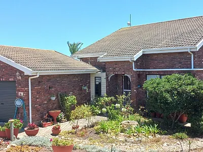 3 Bedroom House For Sale in Klein Brak Rivier - img