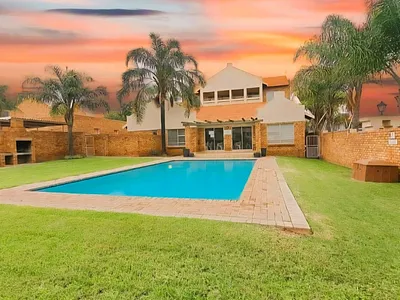 2 Bedroom Apartment For Sale in Centurion - xXUo.webp