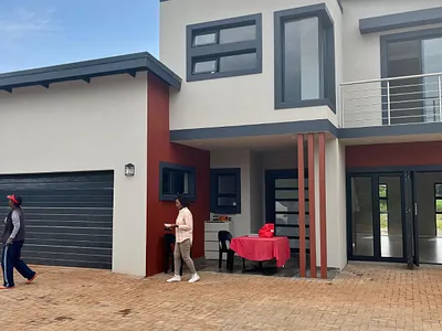 3 Bedroom House For Sale in Akasia - fRI3.webp