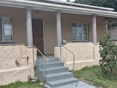 2 Bedroom House For Sale in Senekal - F06M.webp