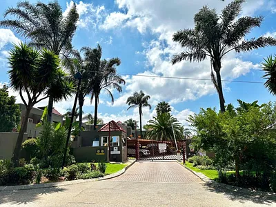 2 Bedroom Apartment To Rent in Allen's Nek, Roodepoort - Qyxx.webp