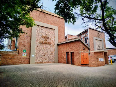 2 Bedroom Apartment For Sale in Potchefstroom - JZgV.webp