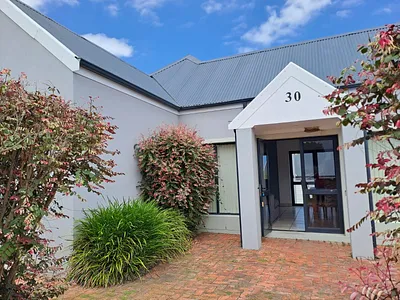 3 Bedroom House To Rent in George - v1wg.webp