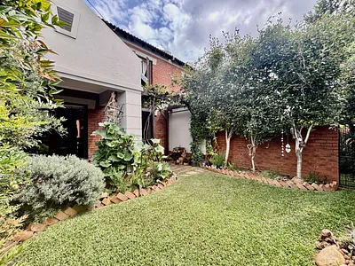 2 Bedroom Townhouse For Sale in Pretoria - img
