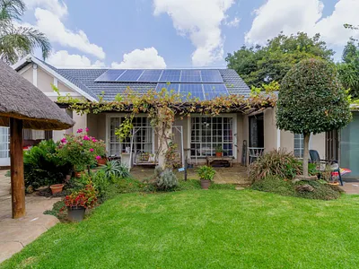 3 Bedroom House For Sale in Randburg - ig2A.webp