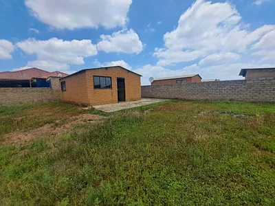 2 Bedroom House For Sale in Pretoria - img
